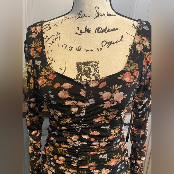 NWT Almost Famous Black Floral Long Sleeve Dress - Picture 6 of 16